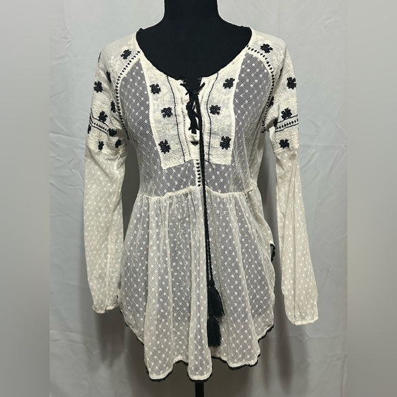 FREE PEOPLE Cream/Black Floral Print Lace Blouse Size Small - Picture 1 of 5